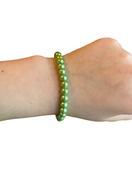 Green pearl bead bracelet
